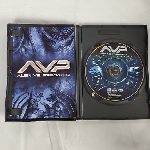 AVP: Alien vs. Predator (Fullscreen DVD) - Picture 3 of 5